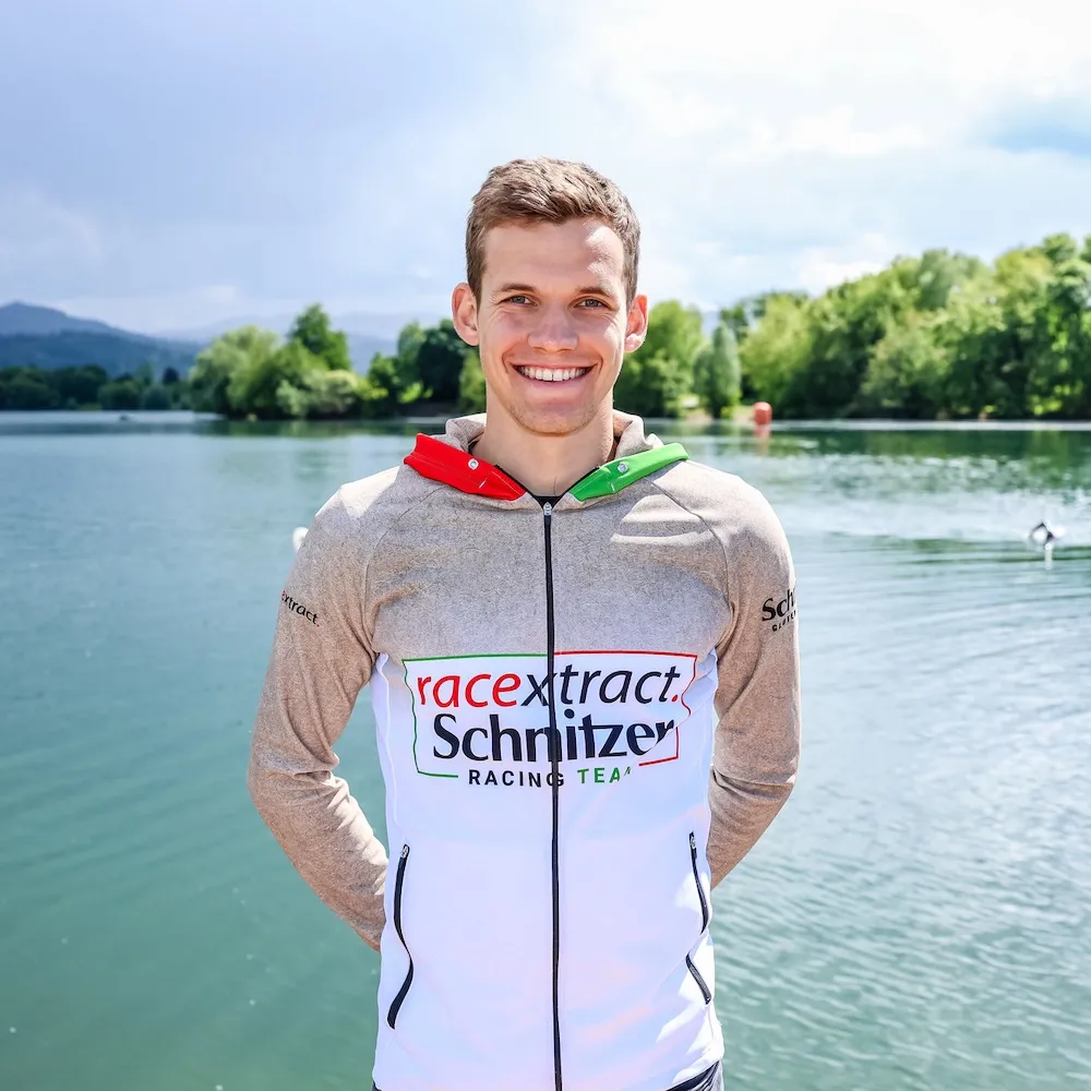 justus-toepper-racextract-schnitzer-racing-team